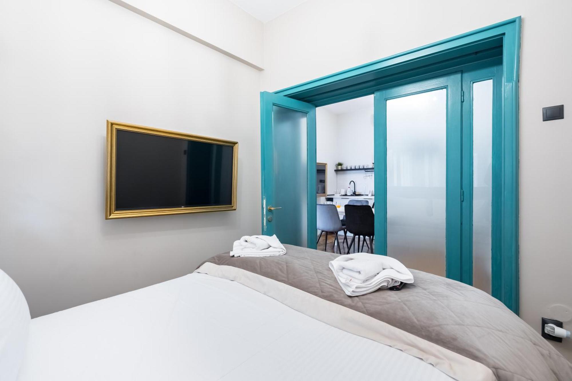 Highline Downtown Residences 6 Persons Family Apartment Bucureşti Ngoại thất bức ảnh