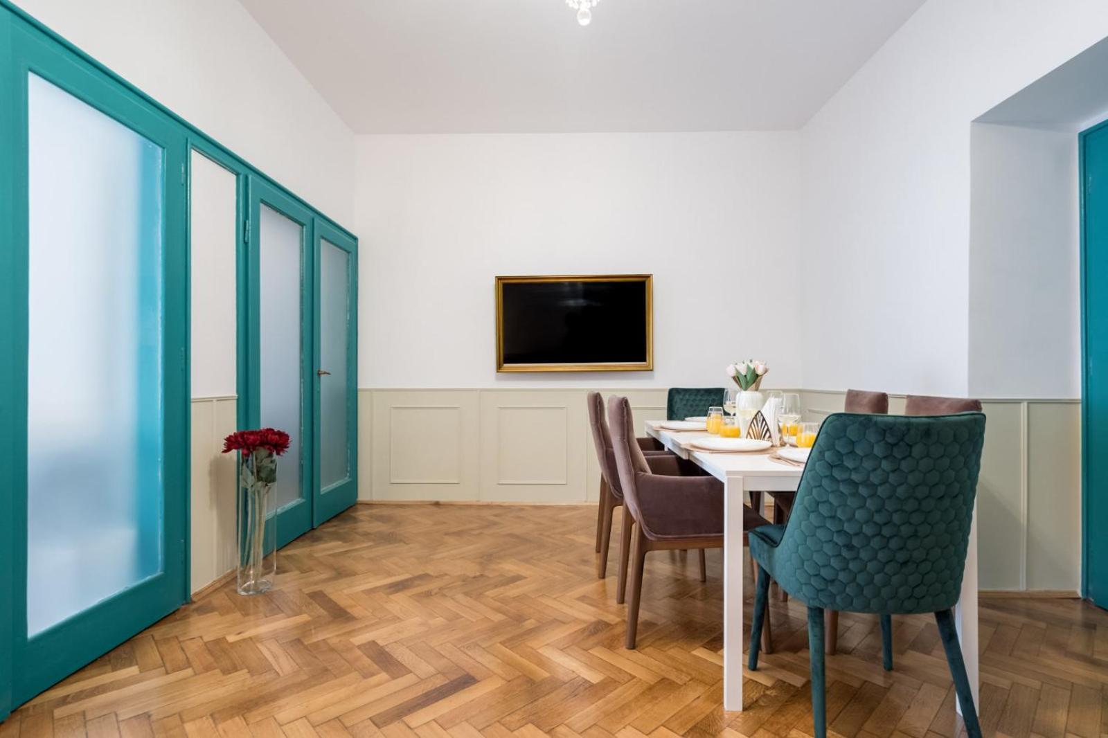 Highline Downtown Residences 6 Persons Family Apartment Bucureşti Ngoại thất bức ảnh