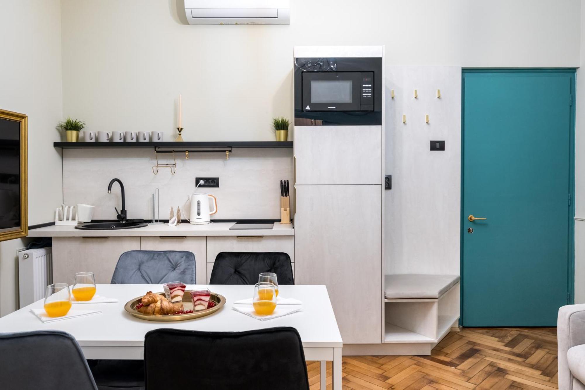 Highline Downtown Residences 6 Persons Family Apartment Bucureşti Ngoại thất bức ảnh