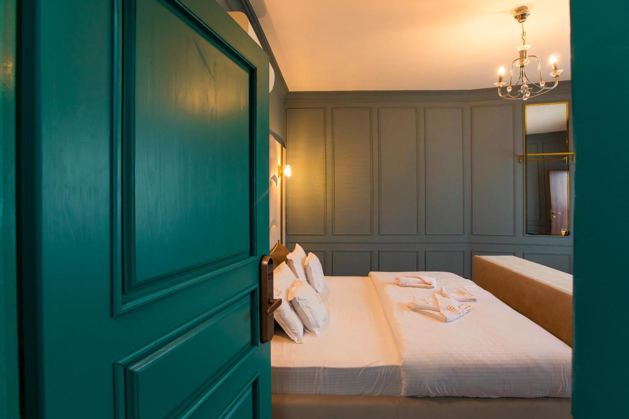 Highline Downtown Residences 6 Persons Family Apartment Bucureşti Ngoại thất bức ảnh