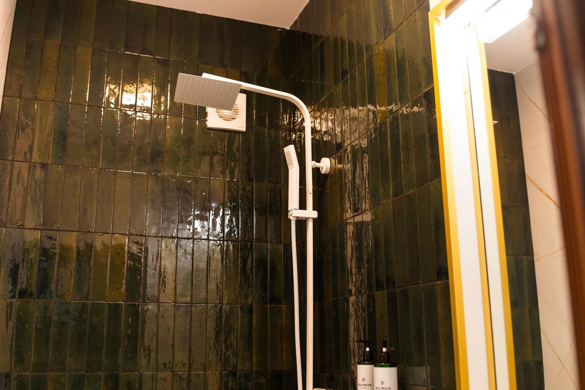 Highline Downtown Residences 6 Persons Family Apartment Bucureşti Ngoại thất bức ảnh