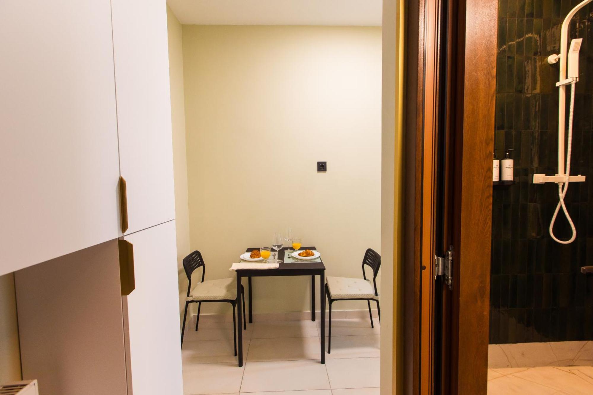 Highline Downtown Residences 6 Persons Family Apartment Bucureşti Ngoại thất bức ảnh
